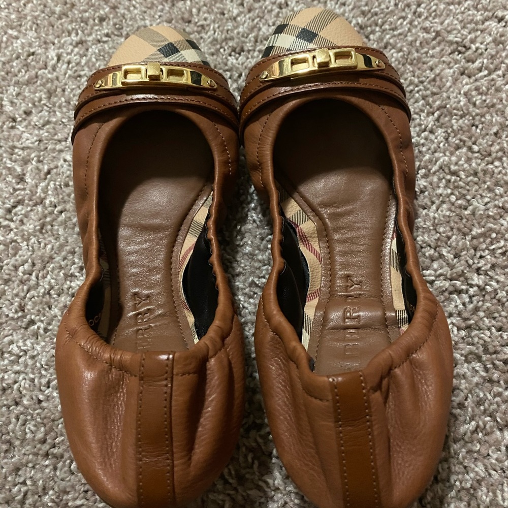 Burberry ballerina flats